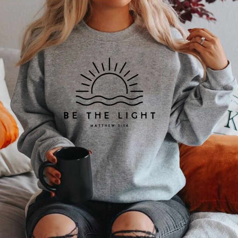 Zara - Stilvoller und Komfortabler Winterpullover "Be The Light" für Damen