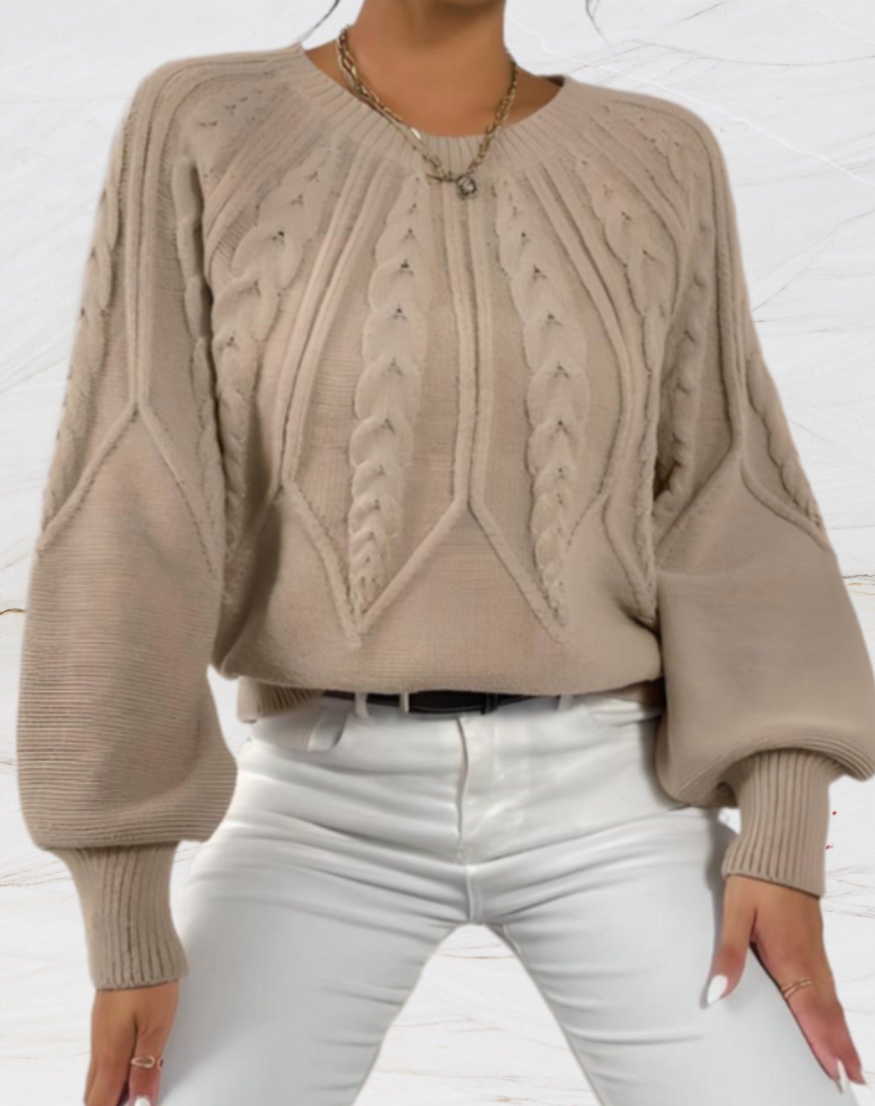 Emily - Eleganter Pullover mit Rundhalsausschnitt und Pfeil-Strickmuster in Beige