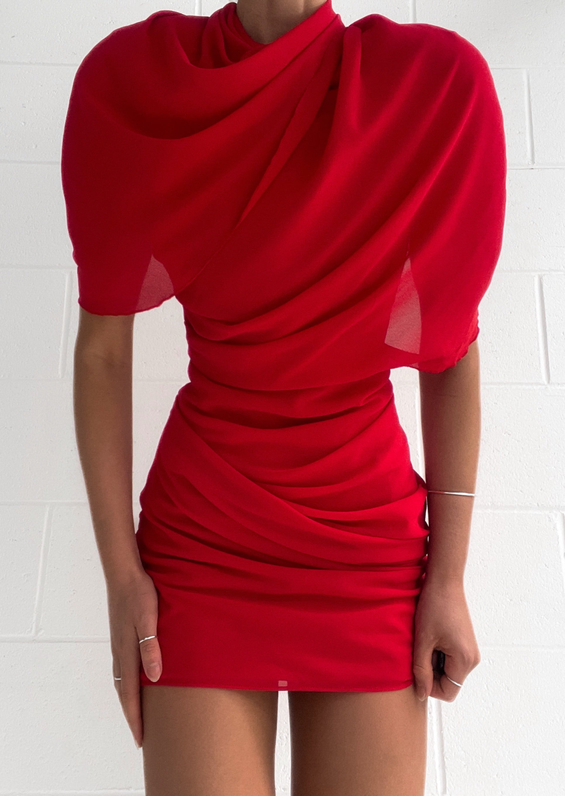 Lynn | Verführerisches Off-Shoulder Kleid in Rot