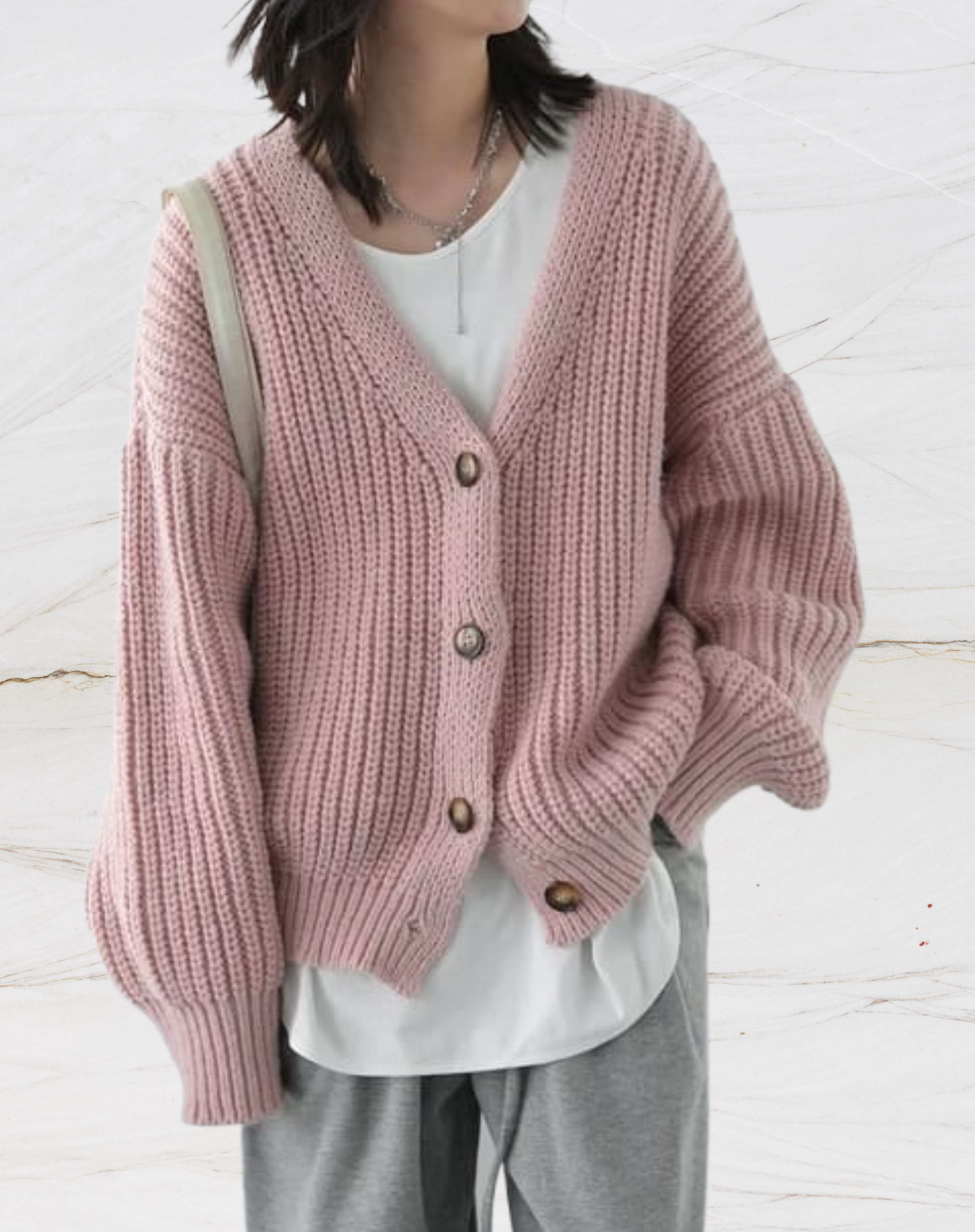 Jenna - Oversized Gestrickter Pullover mit V-Ausschnitt und Knopfverschluss