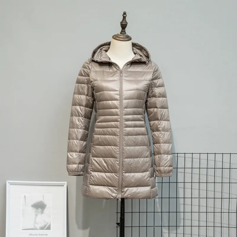 Mia – Lange Damen-Pufferjacke mit Kapuze