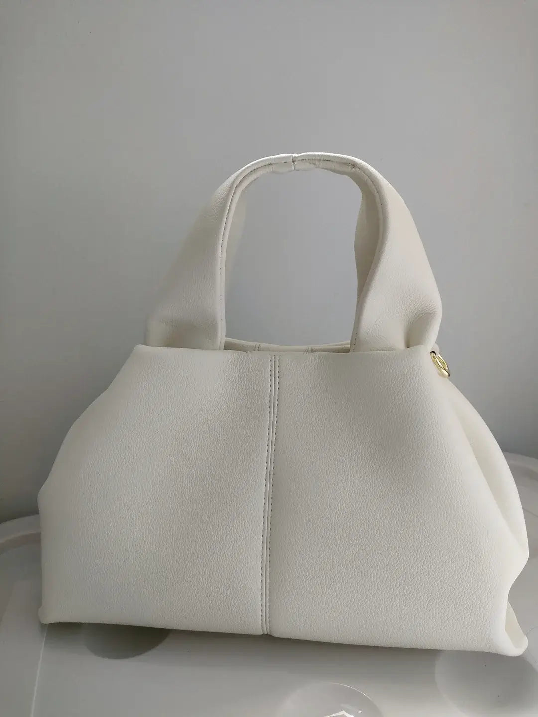 Mathilda |  Kunstledertasche – Minimalistischer Chic für jeden Anlass